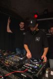 118