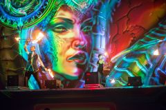 0944